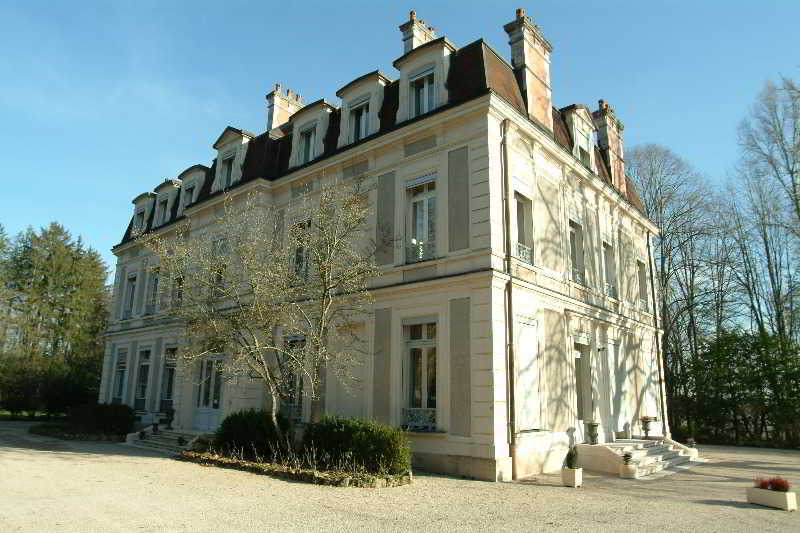 Château de La Dame Blanche - Logis Geneuille Exterior foto